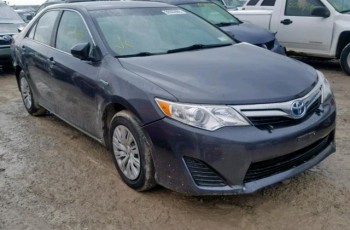 TOYOTA CAMRY HYBRID 2012